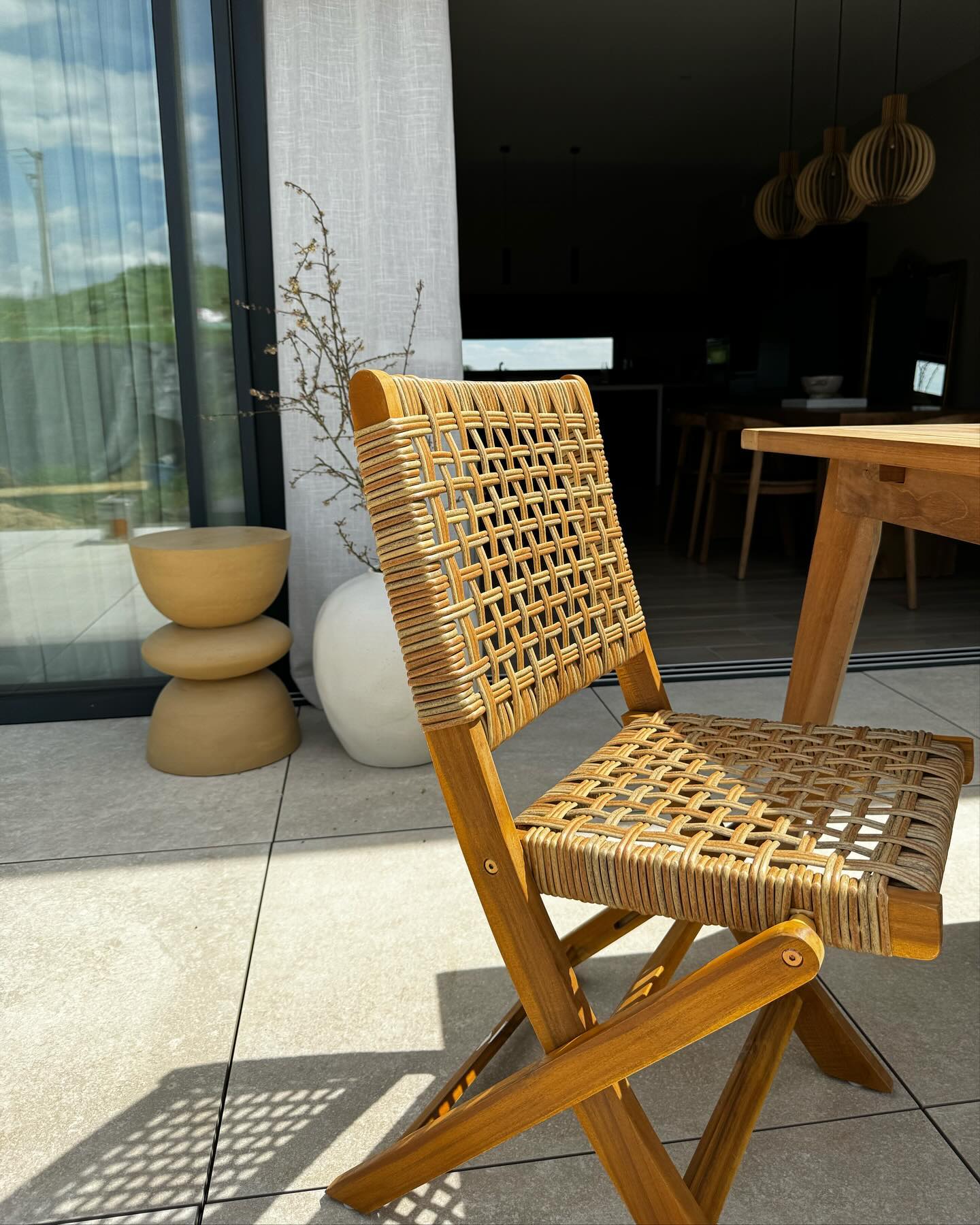 CURITIBA - Lot de 2 chaises de jardin en acacia et corde - Image 4