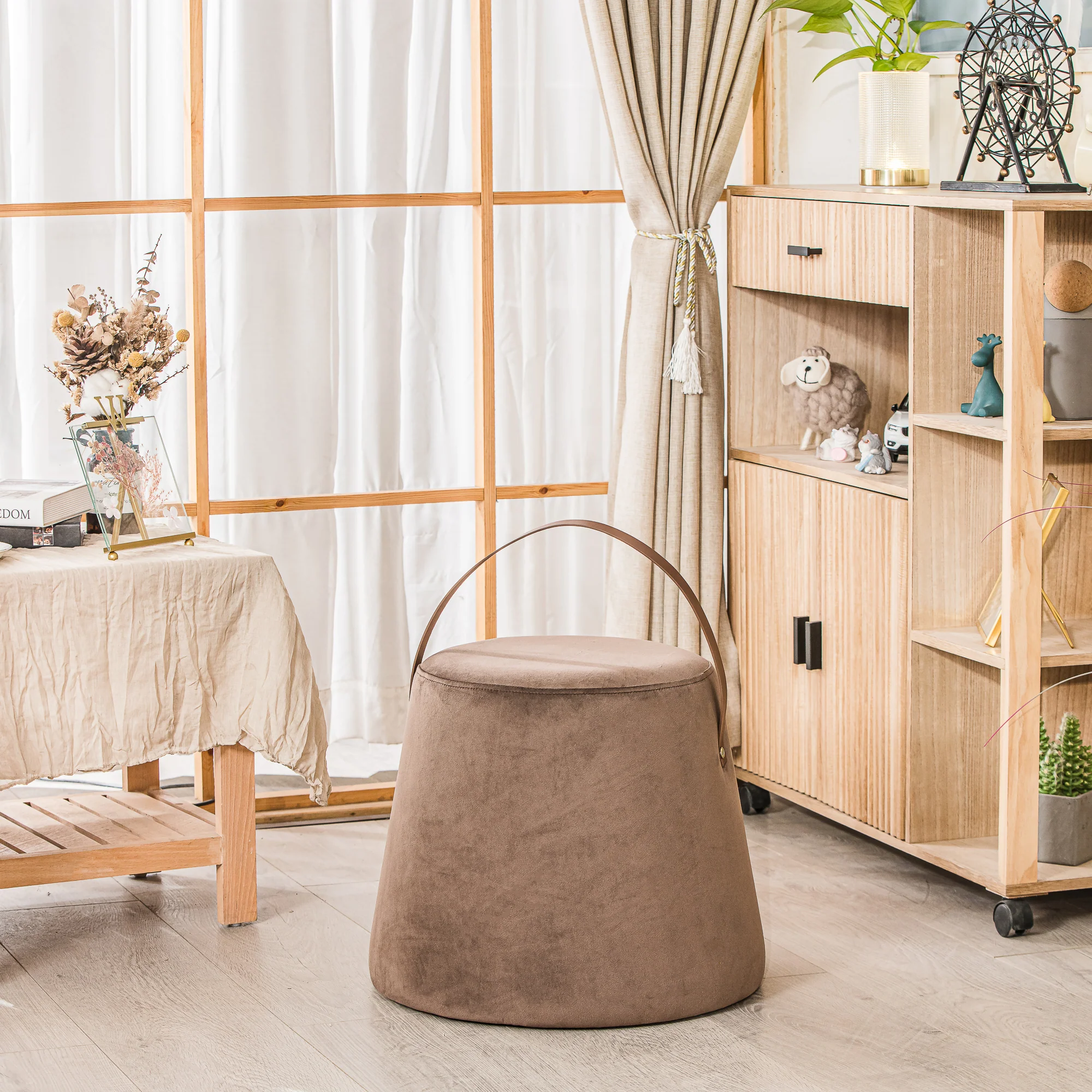 FUJI - Pouf en velours marron avec corde - Image 3