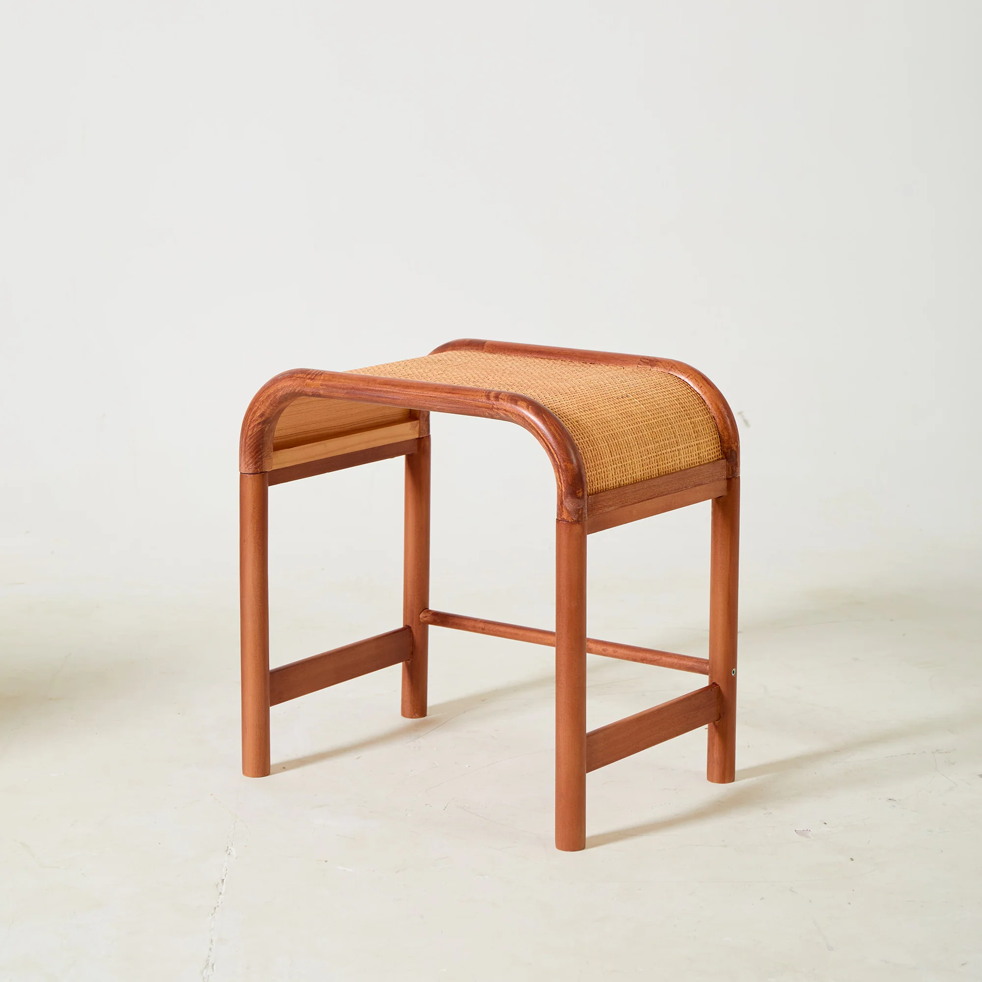 JOVIK - Set de 3 tables basses en bois et rotin - Image 8