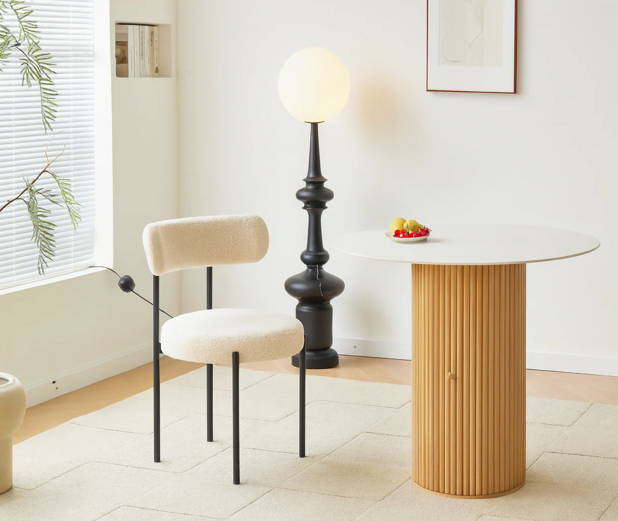 LARS - Lot de 2 chaises scandinaves en métal et bouclettes blanches - Image 2