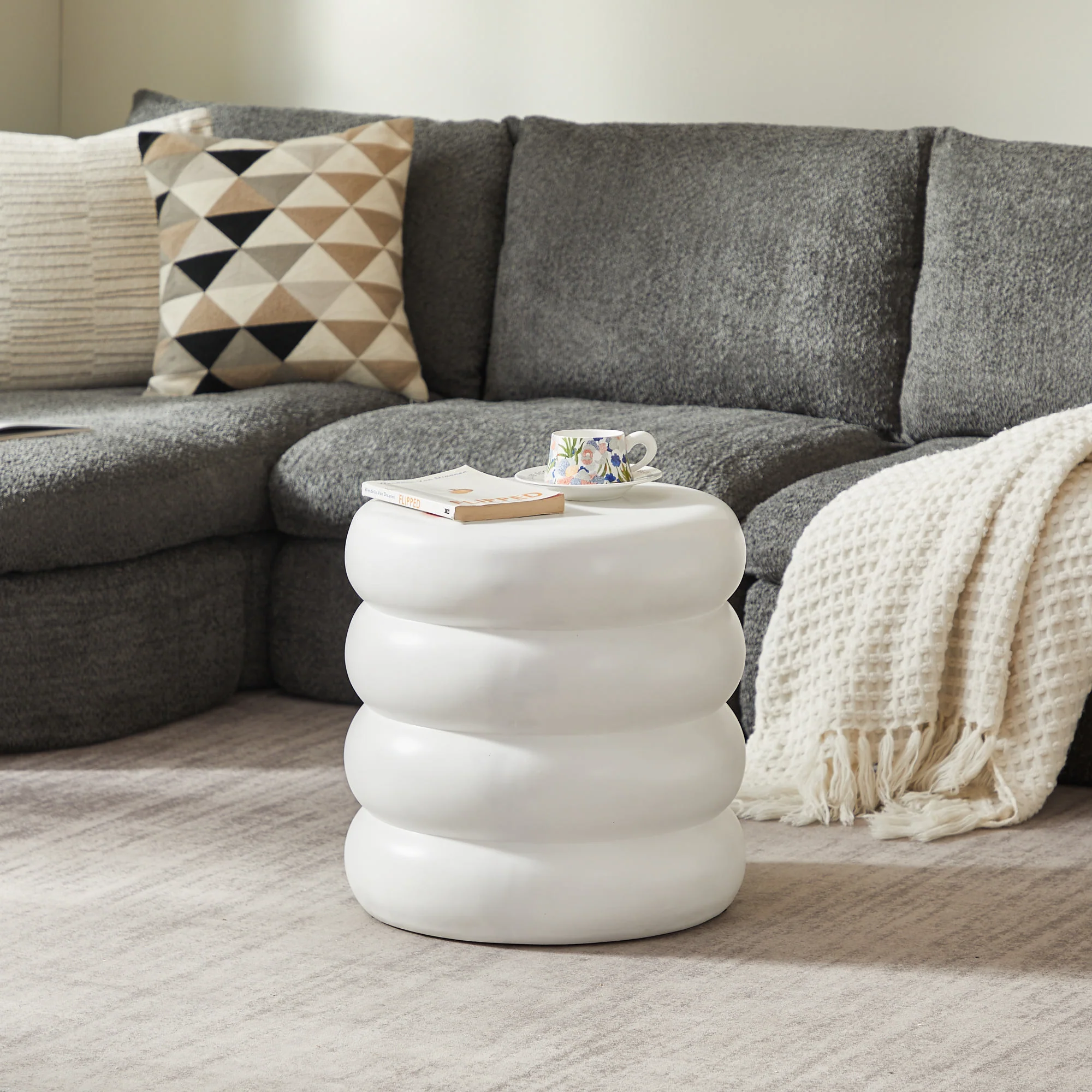 LOKKA - Table d'appoint bout de canapé intérieur extérieur en magnesite blanc - Image 8