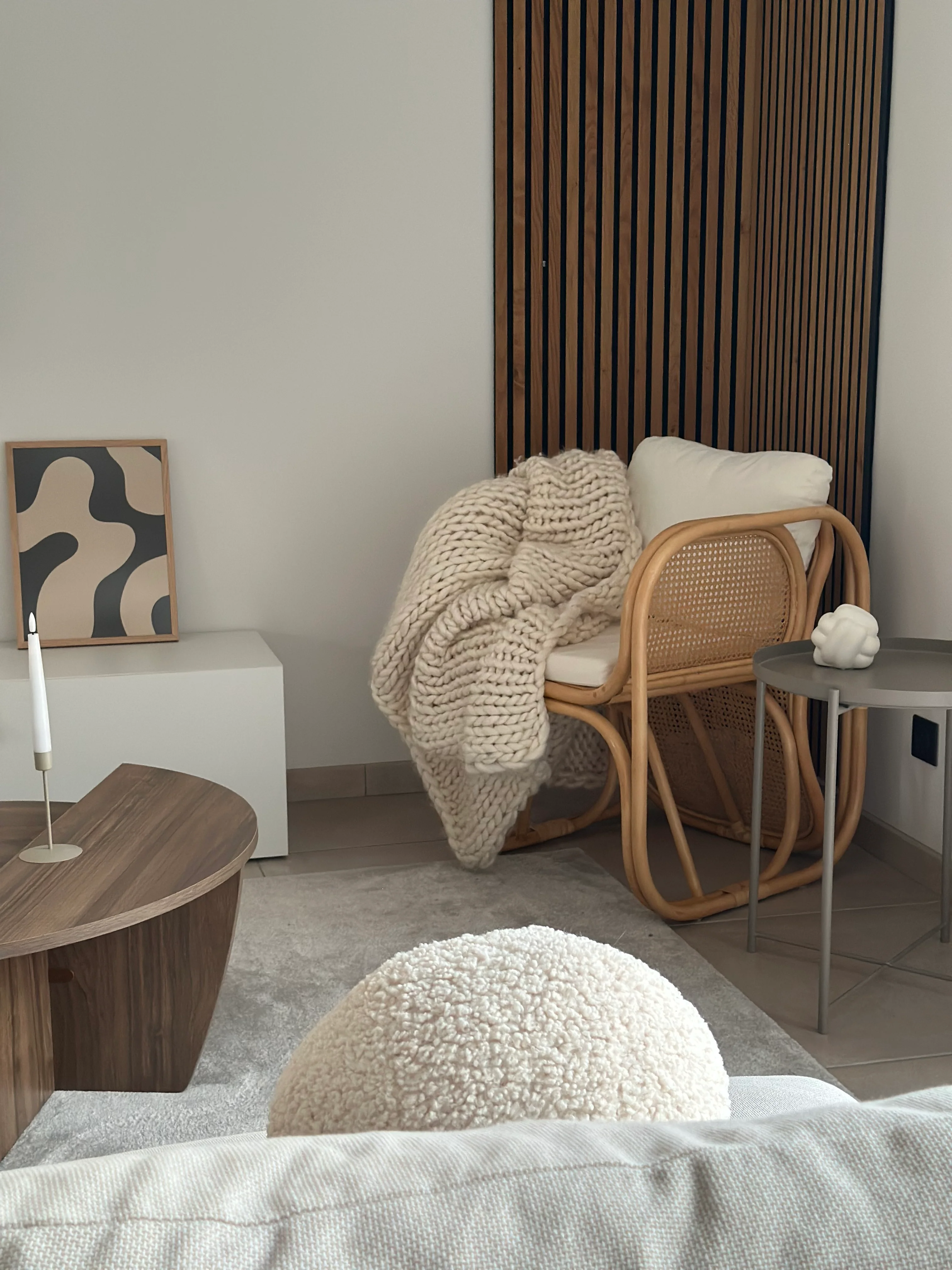 MOROTAI - Fauteuil en rotin naturel et tissu beige - Image 3