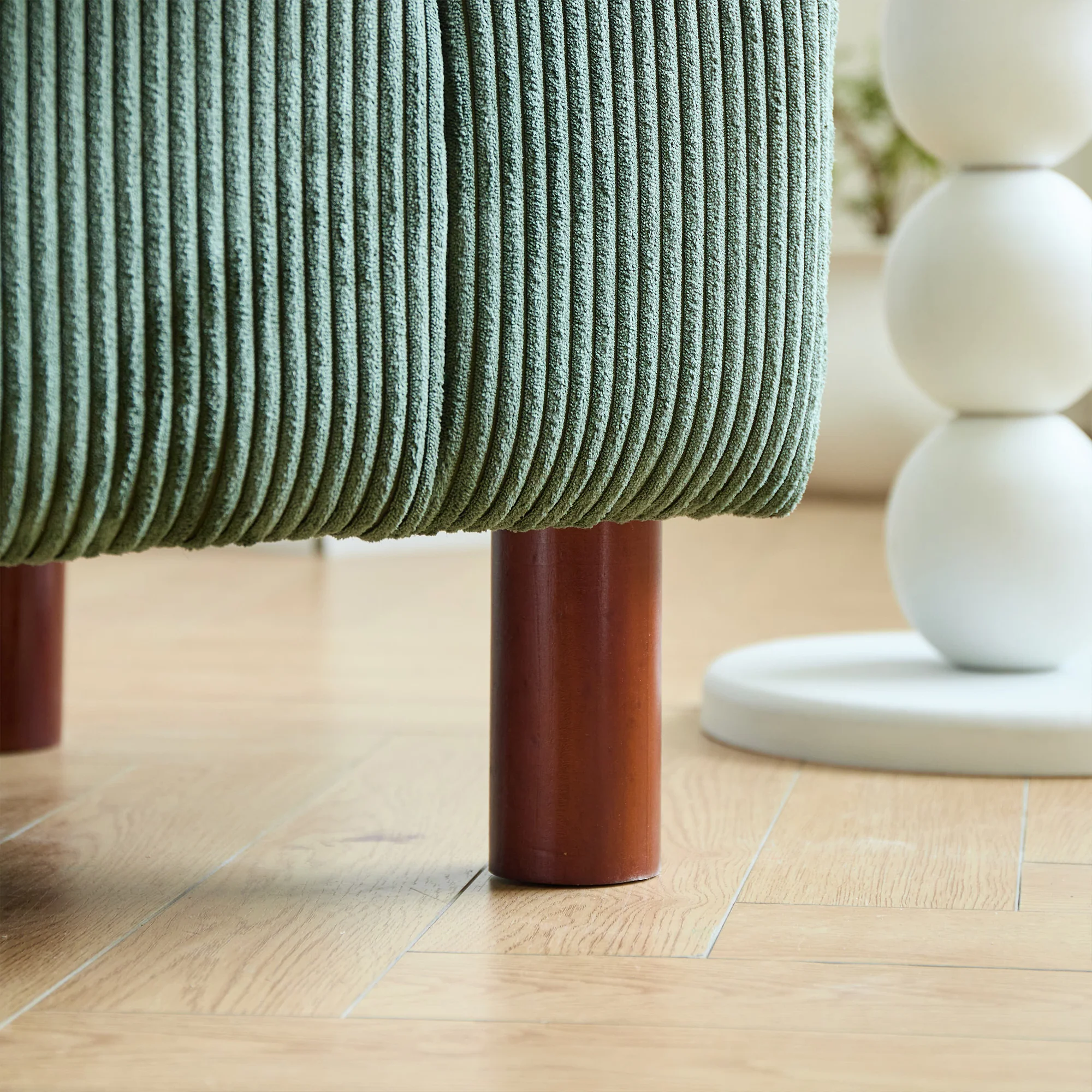 PORTO - Fauteuil de salon en bois massif et velours côtelé vert - Image 8