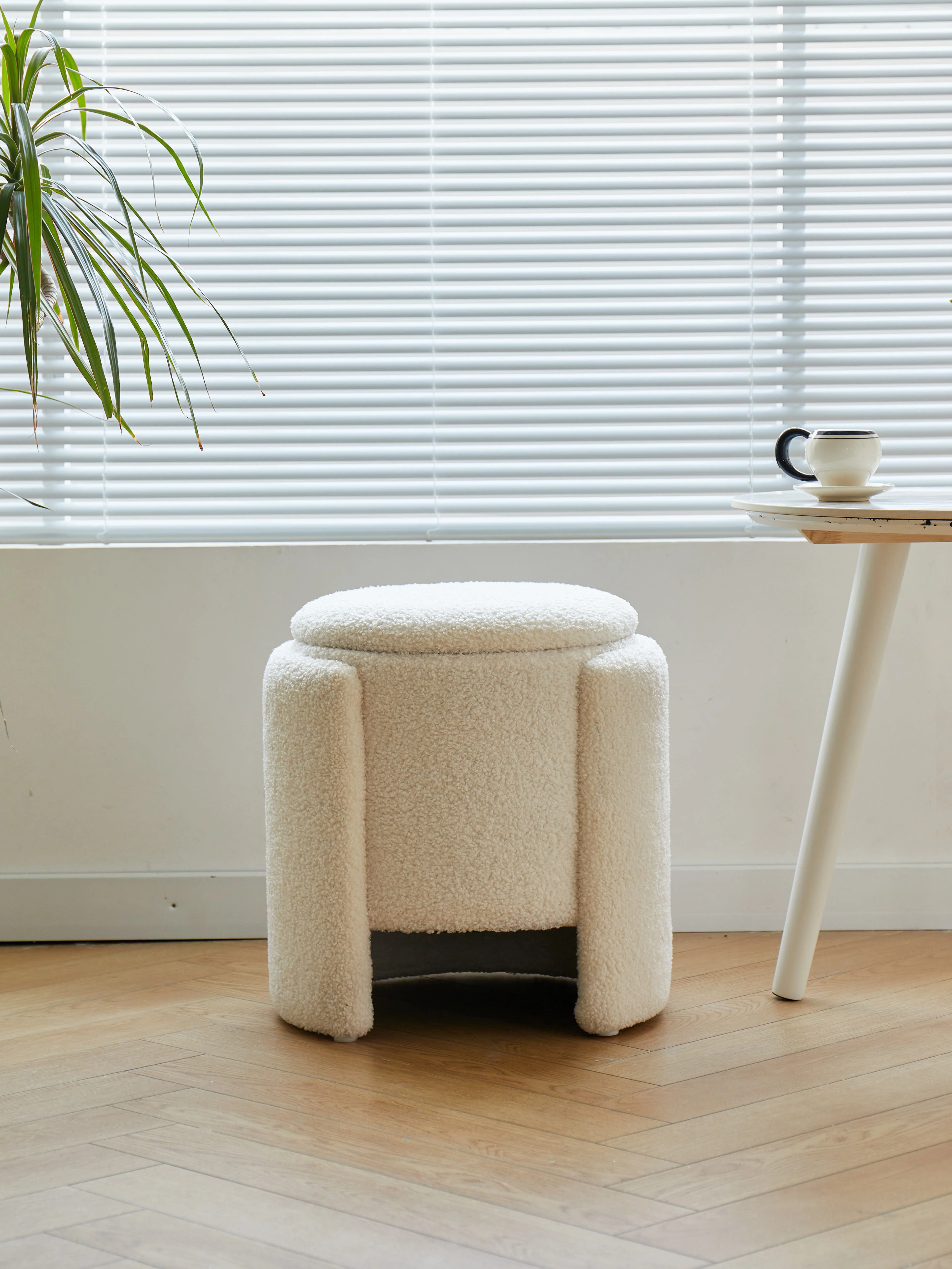 MOSS - Pouf en bouclettes blanches style scandinave - Image 2