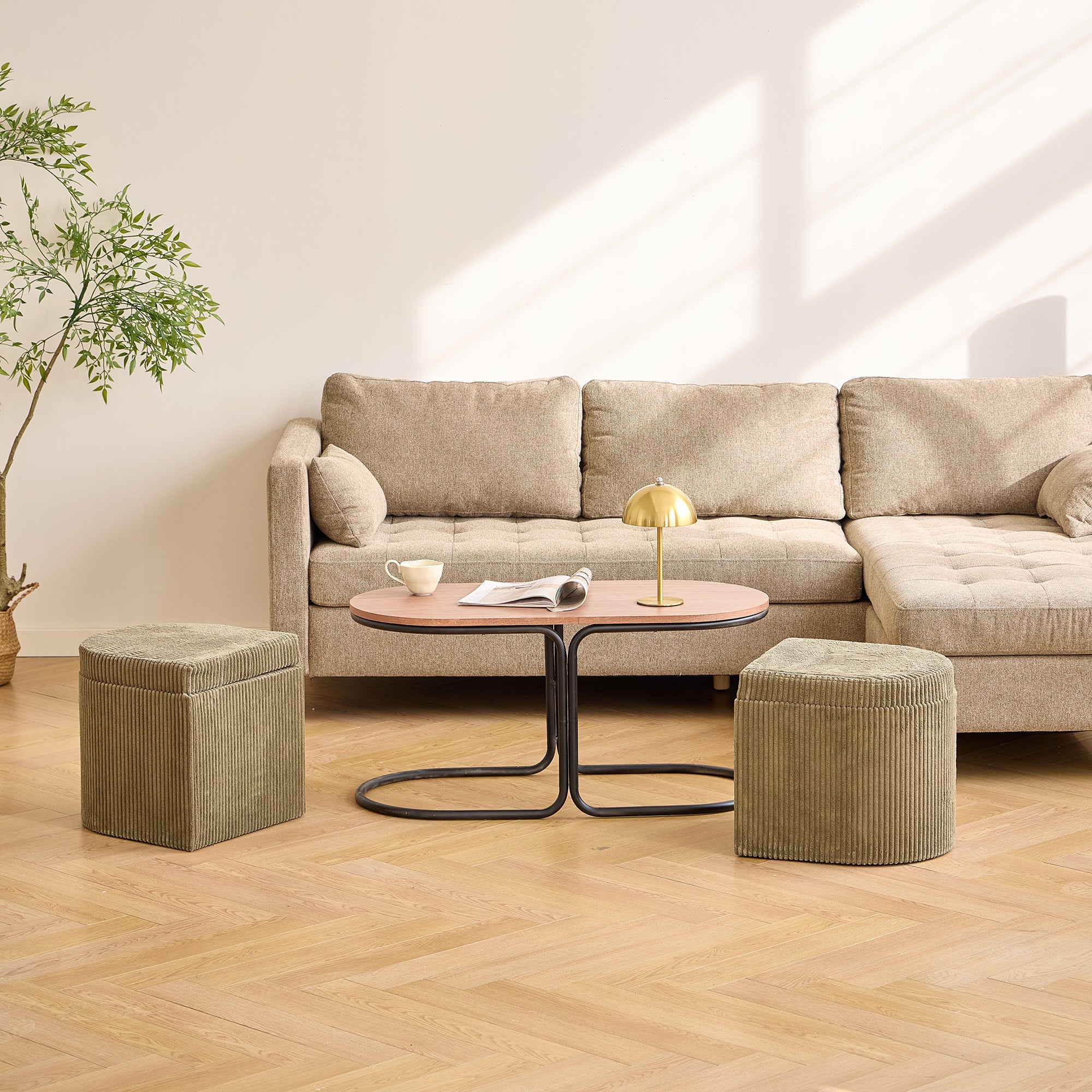 SENJA - Set d'une table basse en bois et 2 poufs en velours côtelé vert - Image 6