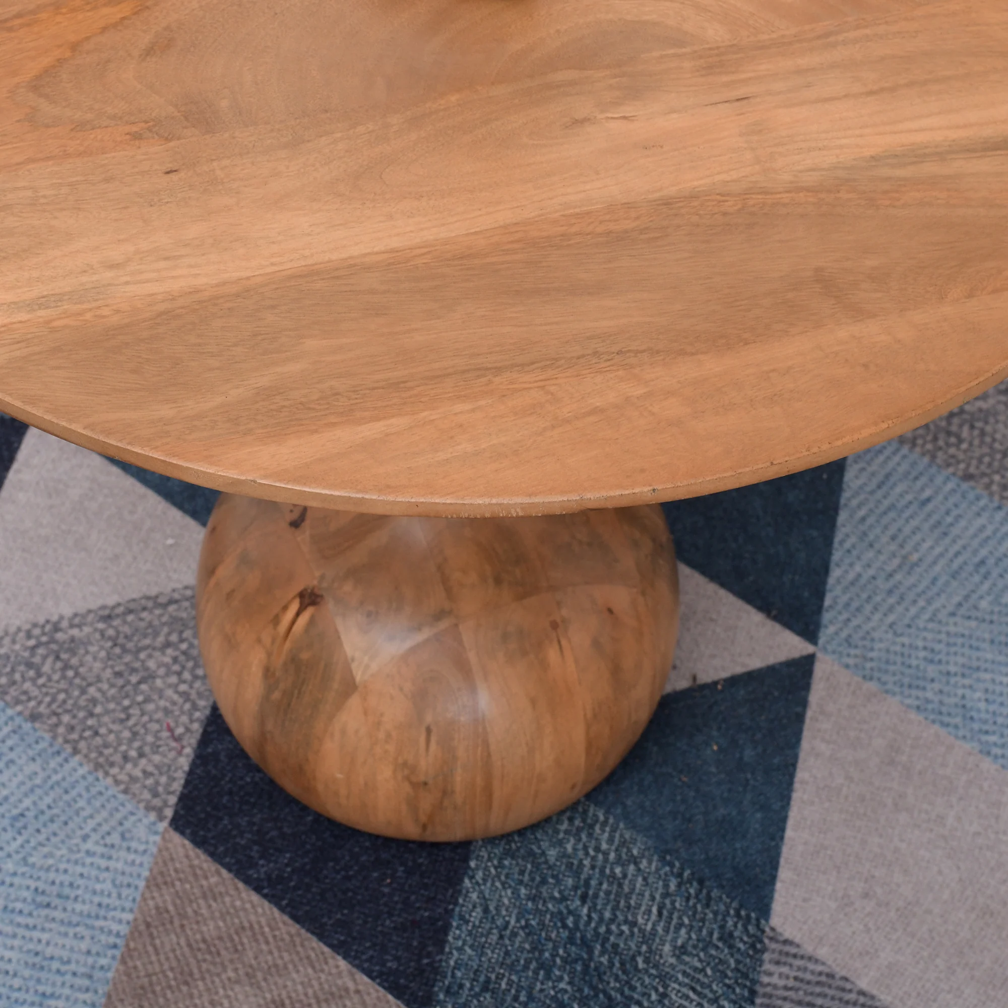 SIKAR - Table basse ronde en bois massif de manguier - Image 3
