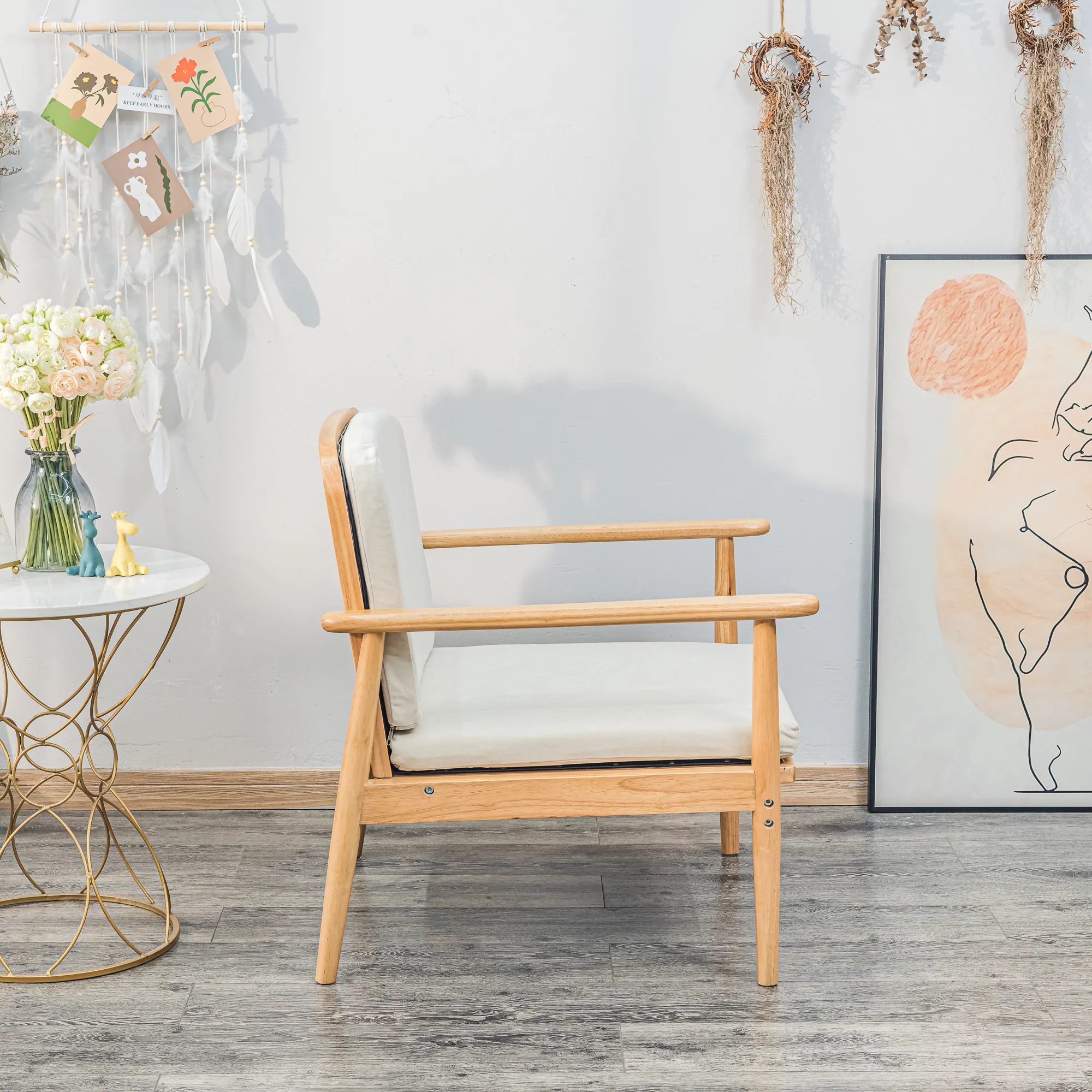 SURABAYA - Fauteuil de salon en bois massif et tissu beige - Image 4
