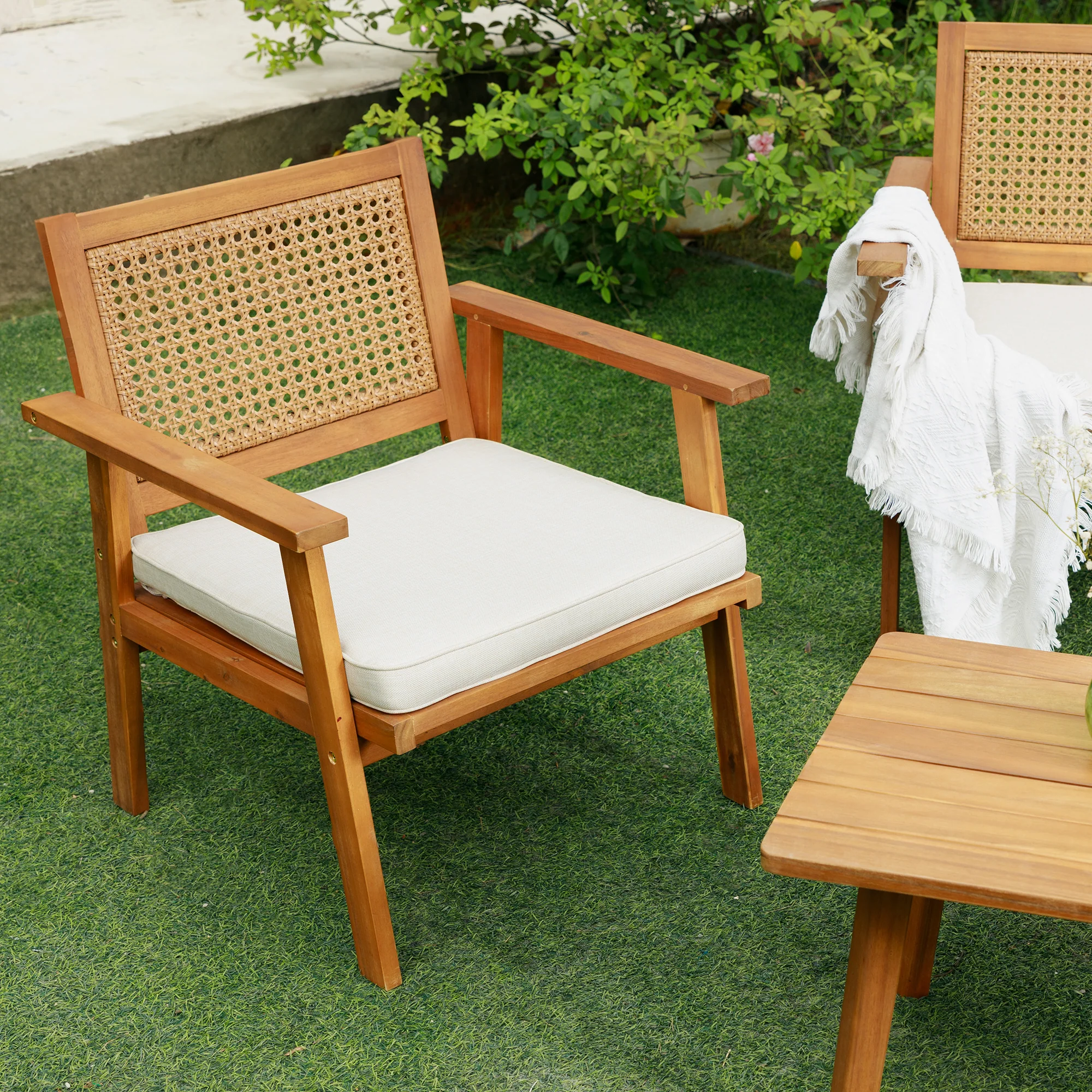 TEMUCO - Salon de jardin en rotin et bois massif beige - Image 3