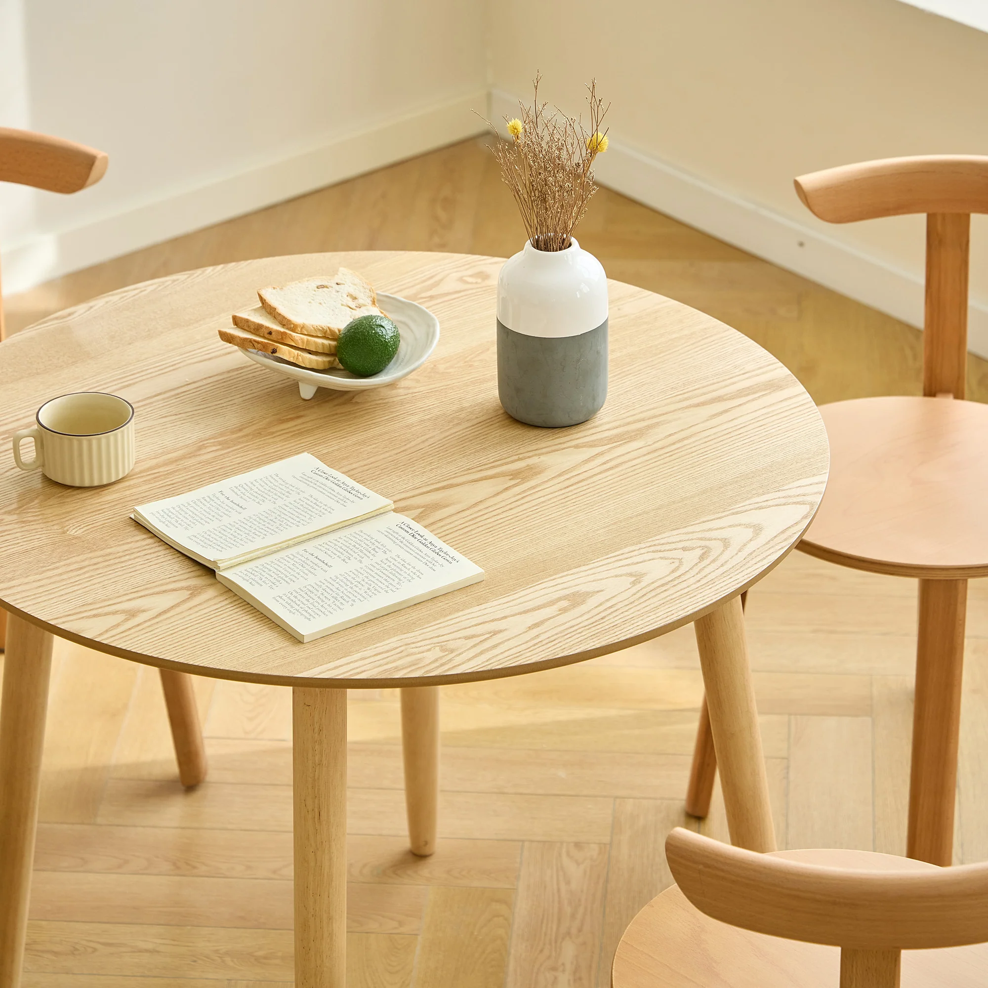 TRADITION - Table a manger ronde 4 personnes en pin massif D90 coloris naturel - Image 4