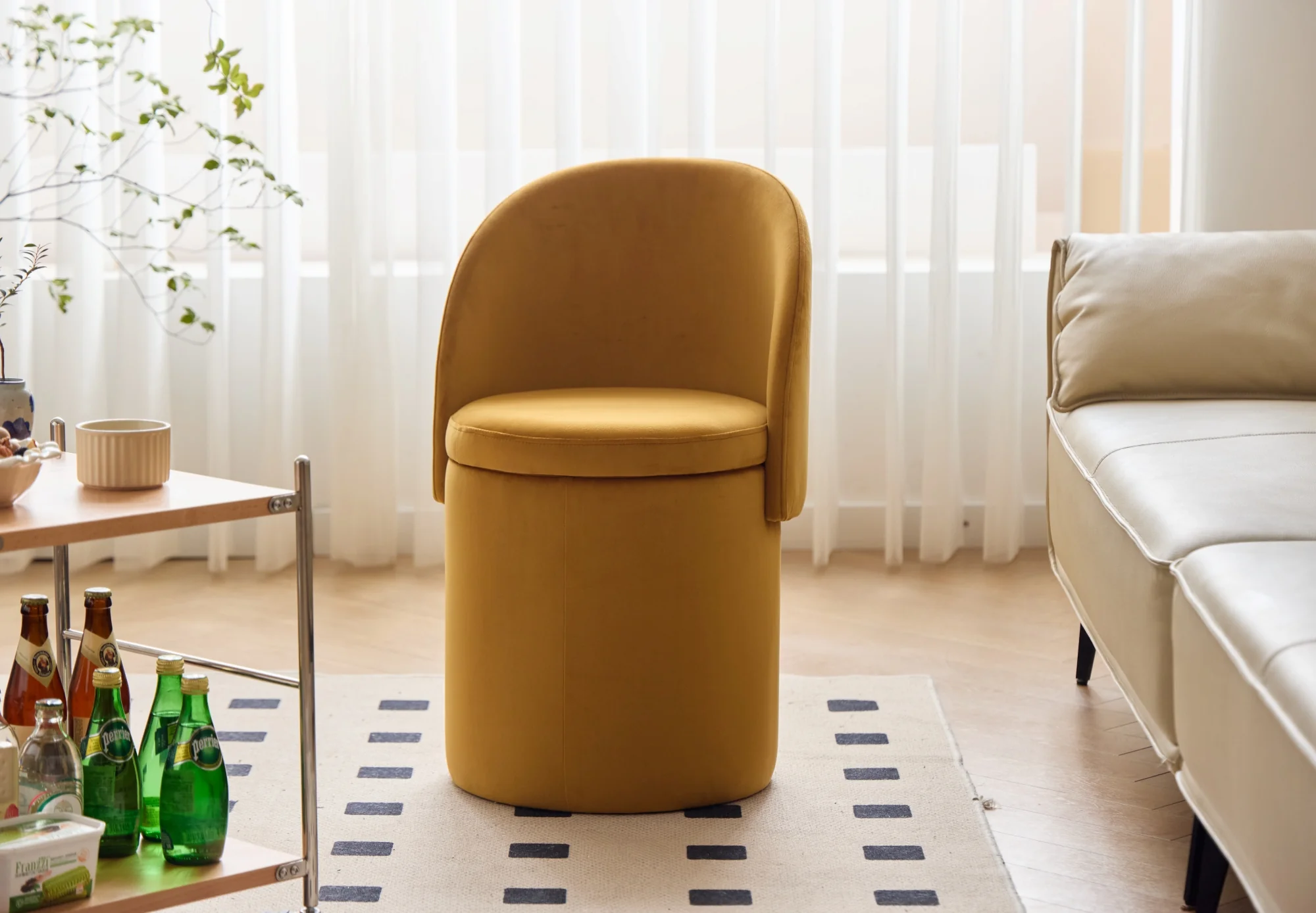 UMEA - Pouf avec dossier et rangement en velours jaune moutarde - Image 3