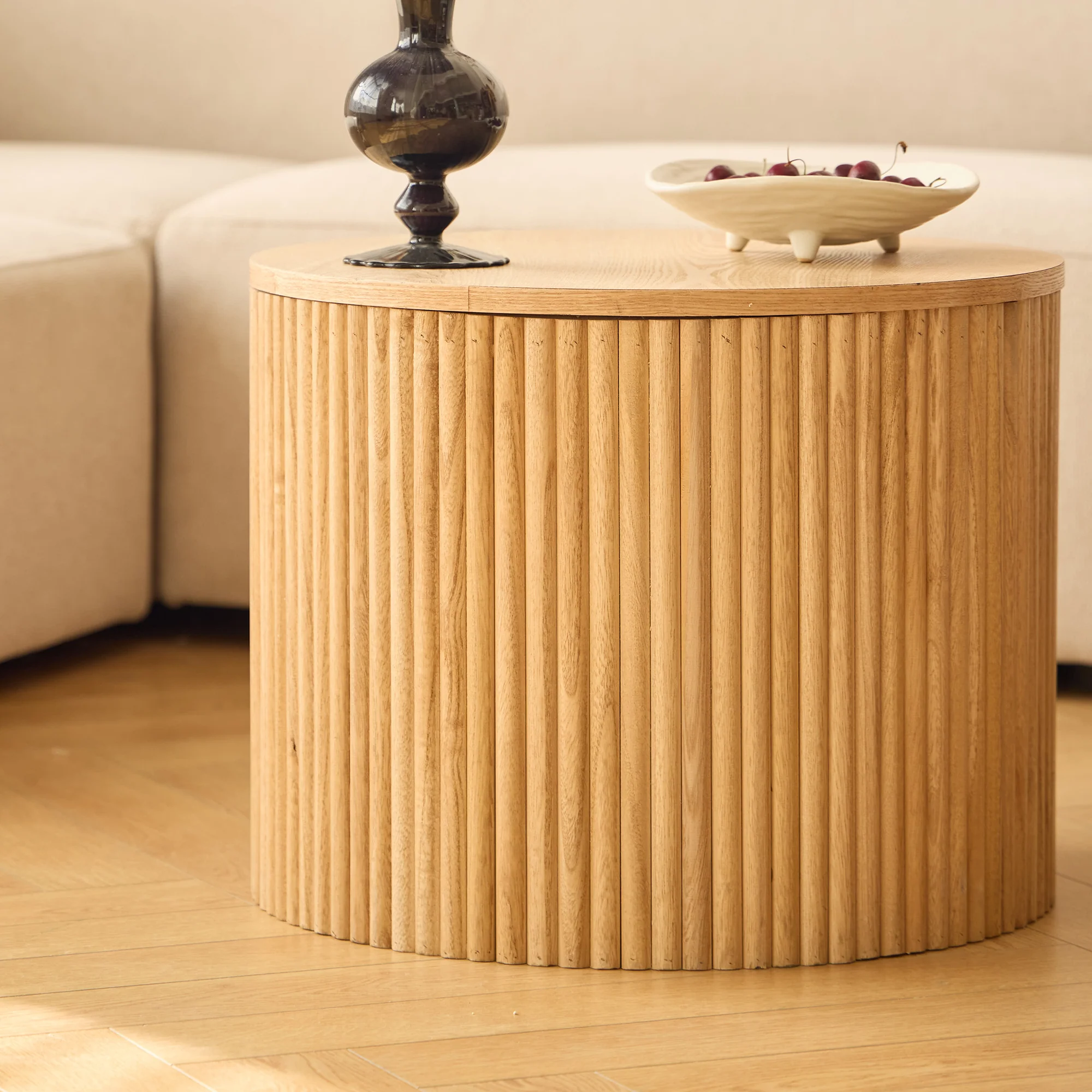 YATOMI - Set de 2 tables basses rondes en bois massif avec rangement - Image 6